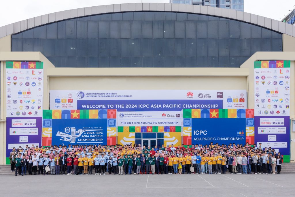 Đội tuyển Trường Đại học Công nghệ giành thứ hạng cao nhất của Việt Nam tại Chung kết Kỳ thi Lập trình sinh viên quốc tế ICPC Châu Á – Thái Bình Dương 2024